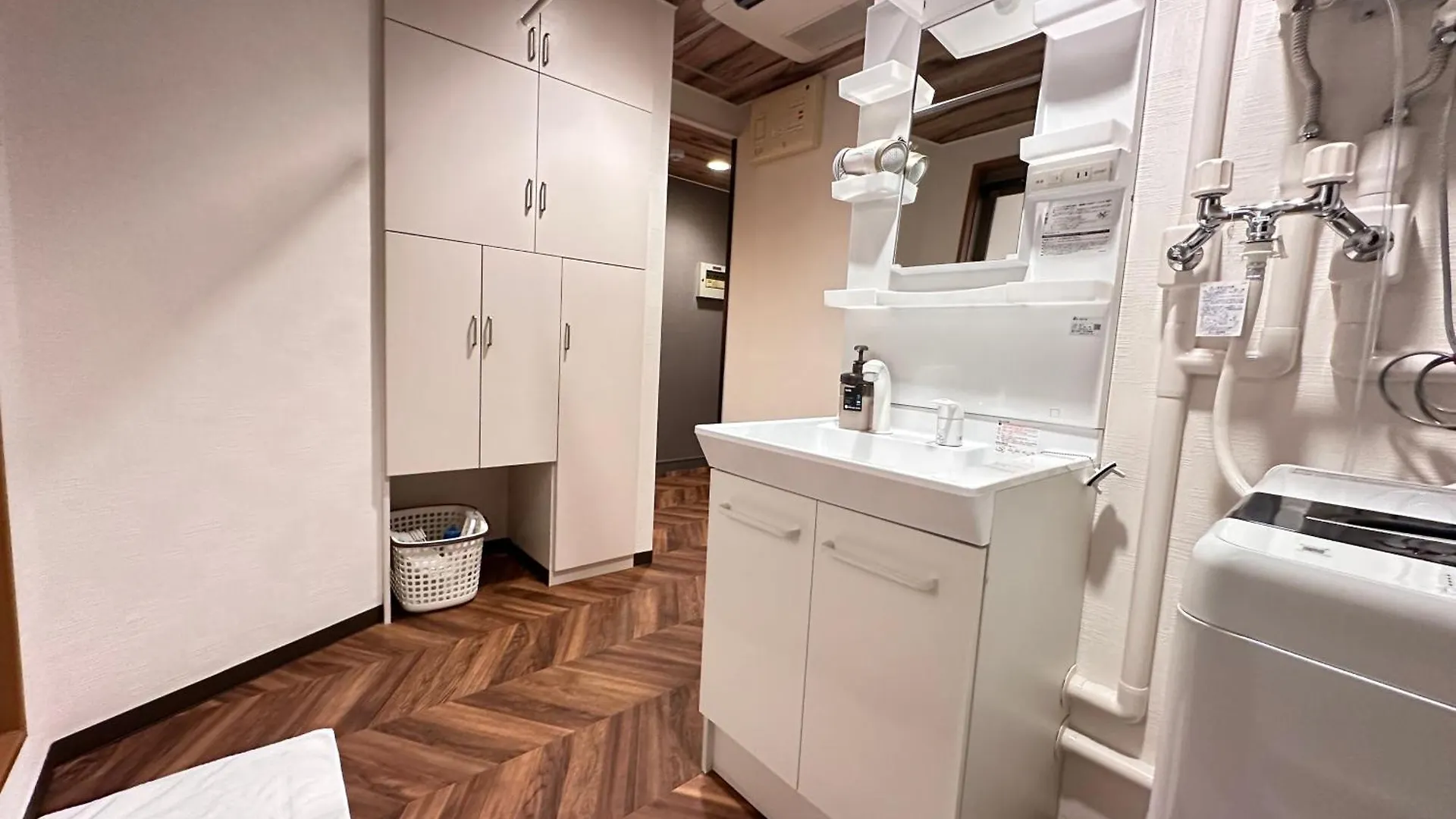 Economy Hotel Upashi Asahikawa Apartment